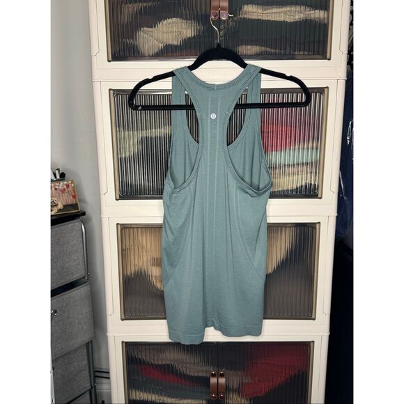 Lululemon Swiftly Tech 2.0 Racerback Hip Length Tank Top, Mint, 8, EUC - Picture 3 of 3